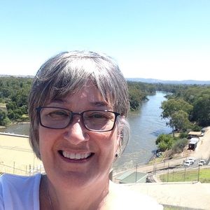 Meet your Posher, Carol